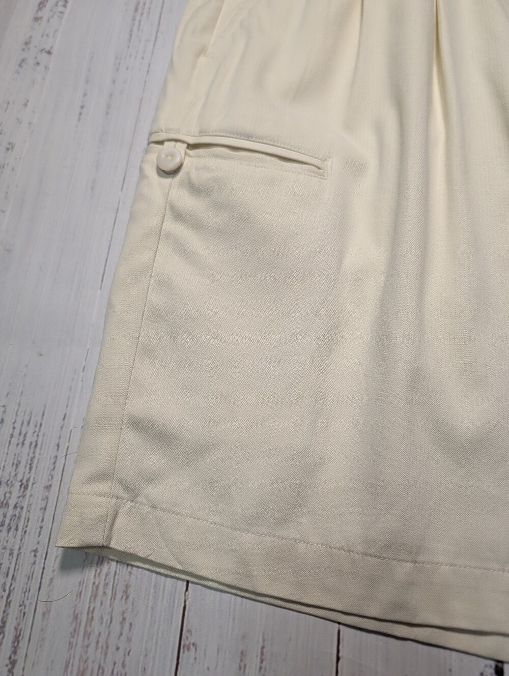 Roundtree & Yorke Caribbean Silk Shorts Cream Size 38 NWT - Picture 6 of 13